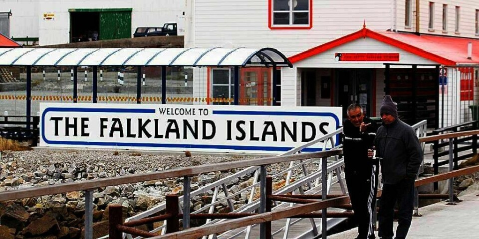 UENIGE: Argentinerne mener at Storbritannia har atomvåpen på Falklandsøyene. Det er britene uenige i. Dermed har uenigheten om Falklandsøyene begynt igjen.