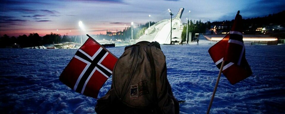 FERDIG: Nye Holmenkollen er ferdig. Fredag starter prøve-verdenmesterskapet i ski. Det blir Holmenkollens første store konkurranse.