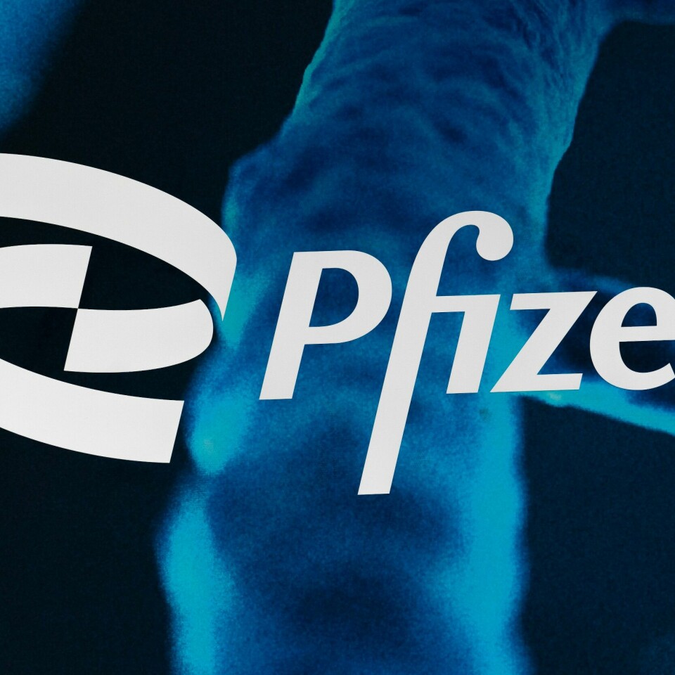 PFIZER: Ny medisin kan redusere risikoen for å dø og bli lagt inn på sykehus, som følge av korona-viruset, med 90 prosent. Illustrasjonsfoto av Pfizer-logo: Mark Lennihan / AP / NTB