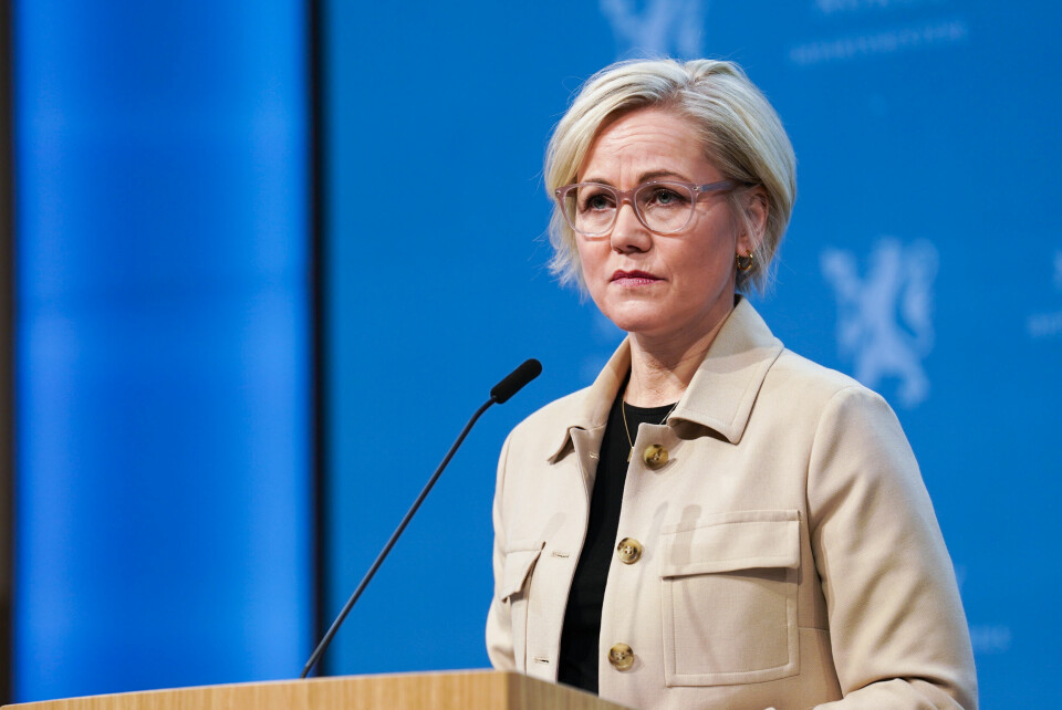 BEKYMRET: Helseminister Ingvild Kjerkol er bekymret for spredningen av omikron-varianten i Norge. Helse- og omsorgsminister Ingvild Kjerkol (Ap) forteller at en ny versjon av koronapasset er klar til bruk fra onsdag. Foto: Heiko Junge / NTB