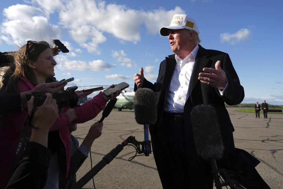 SKUFFET: Donald Trump er skuffet over at Russland fortsetter angrep i Ukraina. Bildet viser president Donald Trump på et pressetreff i New Jersey søndag 27. april 2025. Foto: Evan Vucci / AP / NTB.