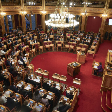 Hvem gir penger til de politiske partiene?