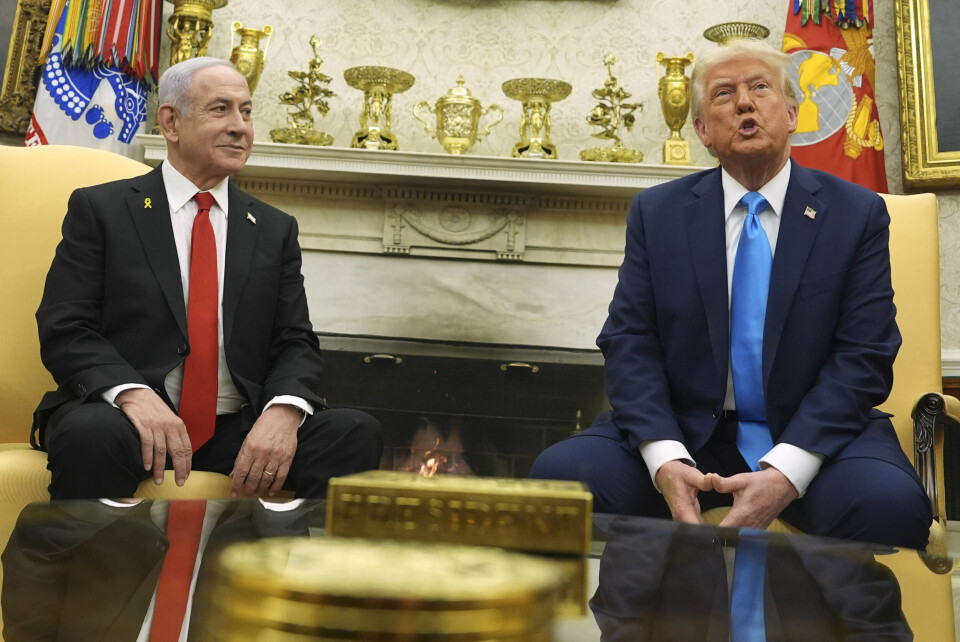 FØRSTE MØTE: Benjamin Netanyahu (til venstre) møtte Donald Trump tirsdag. Benjamin Netanyahu (til venstre) og Donald Trump i Det ovale kontor tirsdag. Foto: Evan Vucci / AP / NTB