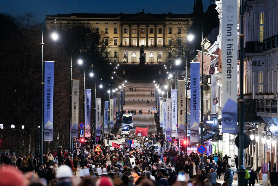 KVINNEDAGEN: Her markerer mange kvinnedagen i 2024. Bildet viser kvinnedagen på Karl Johan i fjor. Foto: Javad Parsa / NTB
