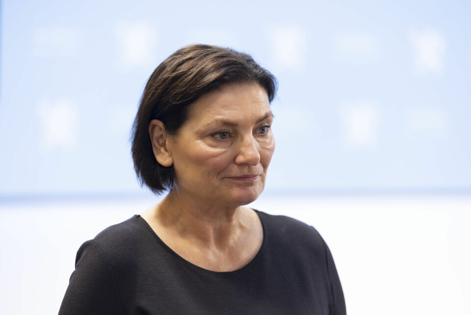 FLERE SAKER: I 2024 var det flere saker om ufrivillige opphold i utlandet. Økningen kan bety at flere står i fare for å bli etterlatt i utlandet, ifølge Libe Rieber-Mohn i IMDi. Imdi-direktør Libe Rieber-Mohn holder pressetreff tirsdag. Foto: Hanna Johre / NTB