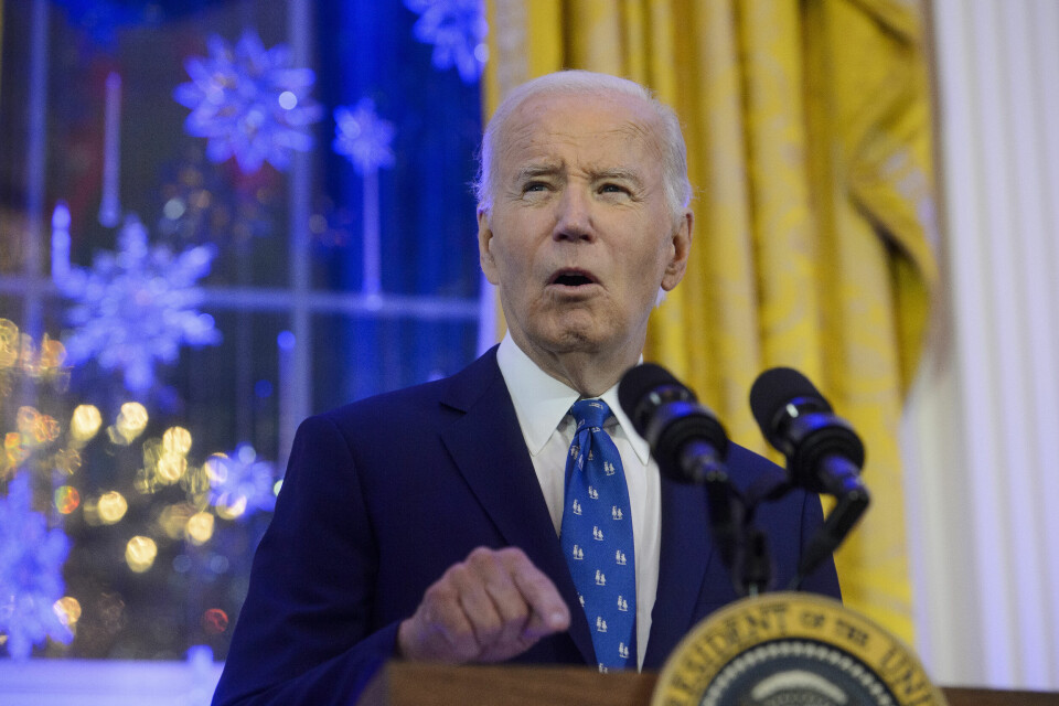 SLUTTER SNART: President Joe Biden slutter snart som president i USA. Før jul omgjør han dødsdommen til 37 fanger. Bildet viser president Joe Biden, som omgjør dødsdommer til livsvarig fengsel for 37 dødsdømte fanger. Foto: Rod Lamkey, Jr. / AP / NTB