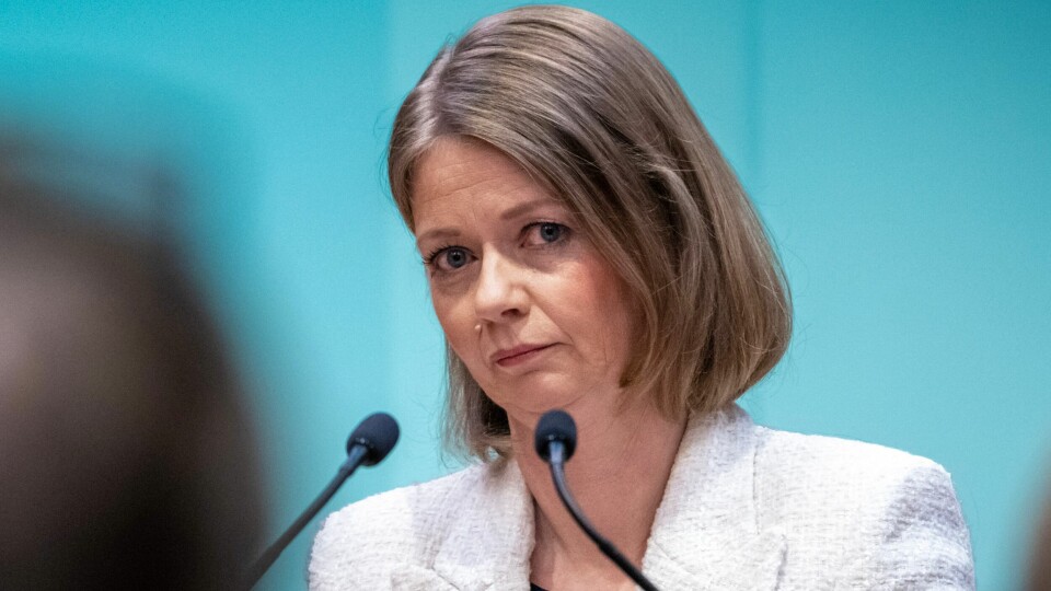 INGEN RENTEKUTT: – Setter vi renten ned for tidlig, kan prisene fortsette å stige raskt, sier Ida Wolden Bache. Sentralbanksjef Ida Wolden Bache offentleggjer årets siste rentevedtak til veka. Ut frå funna i Regionalt nettverk for siste kvartal, ligg det neppe an til kutt i denne omgang, ifølgje økonomar.Foto: Ole Berg-Rusten / NTB / NPK