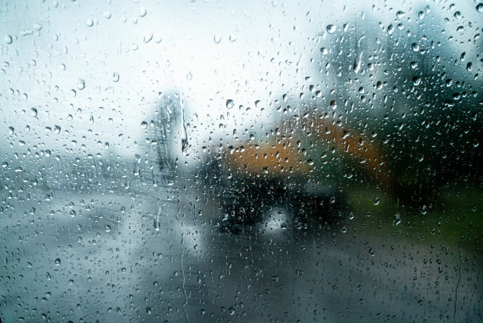 VESTLANDET: Fra tirsdag blir det mye regn på Vestlandet. Enkelte steder kan vente seg opp mot 120 millimeter regn på 24 timer. Det kan bli overvatn og vanskelege køyreforhold når Vestlandet treffest av regn frå ei atmosfærisk elv tysdag og onsdag. Foto: Annika Byrde / NTB / NPK