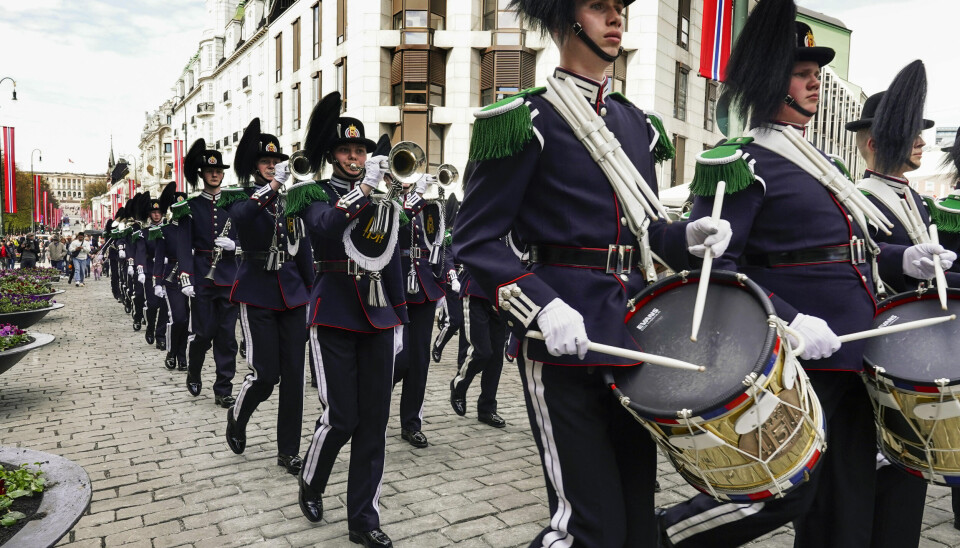 80 ÅR: I år er det 80 år siden slutten på andre verdenskrig i Europa. Dagen markeres i flere land. Bildet viser Kongens Garde under frigjøringsdagen i 2023.
