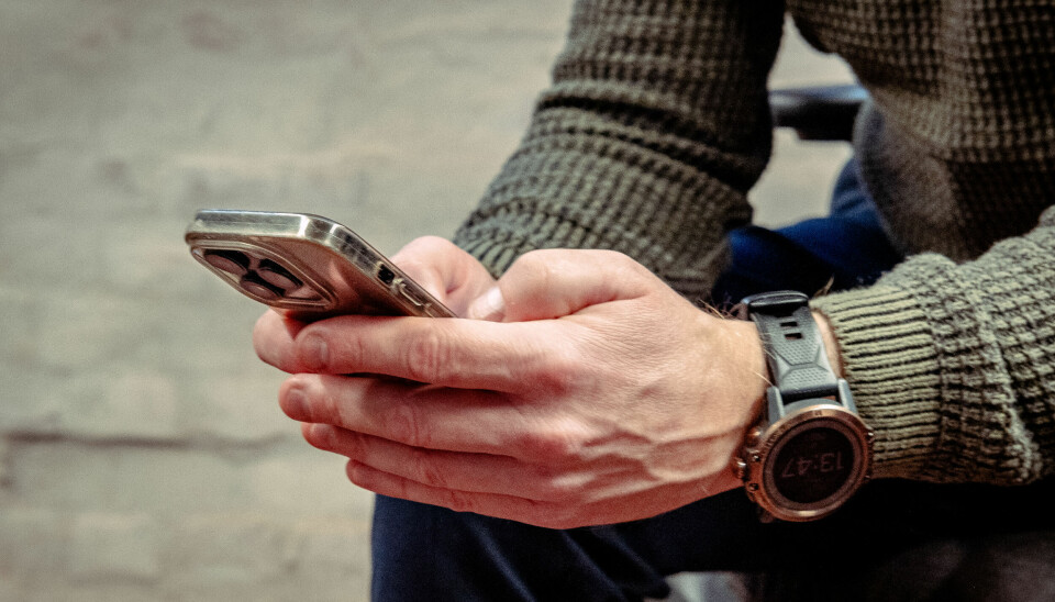 SKJERM: Mange barn vil at foreldrene skal legge vekk skjermen når de er sammen.