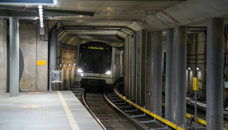 HOLD DEG OPPDATERT: Skal du reise med T-bane i sommer? Det skjer store endringer i tilbudet. Bildet viser en t-bane. Foto: Lise Åserud / NTB