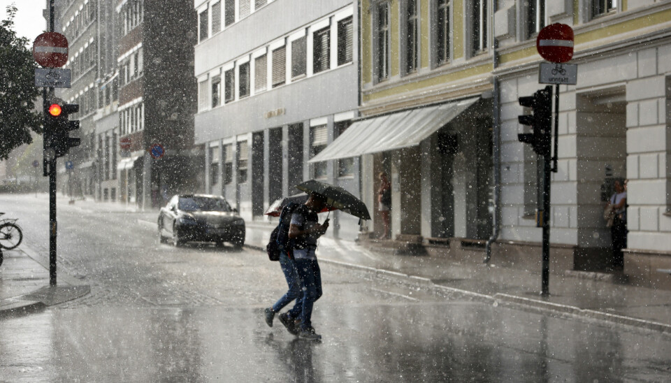 VÆRET SNUR: I juli og august er faren størst for styrtregn. Det er nok sant i år også.