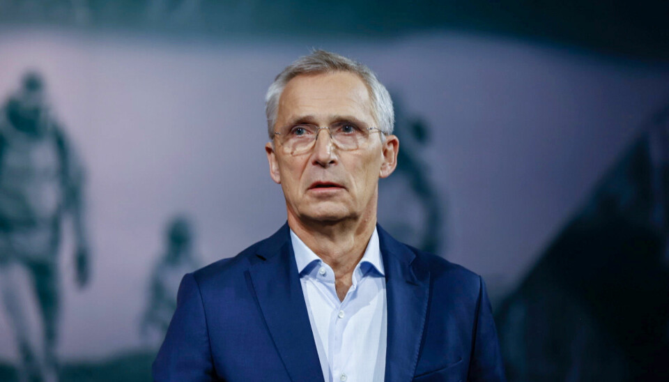 ANSVAR: – Det er min jobb å passe på at etiske retningslinjer følges, sier Jens Stoltenberg. Bildet viser finansminister Jens Stoltenberg. Han har et litt nervøst uttrykk i ansiktet