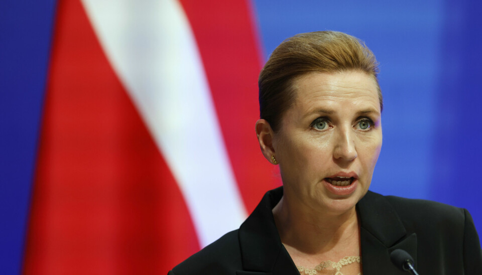 SIER UNNSKYLD: Mette Frederiksen er statsminister i Danmark. Bildet viser statsminister i Danmark Mette Frederiksen. Foto: Mindaugas Kulbis / AP / NTB