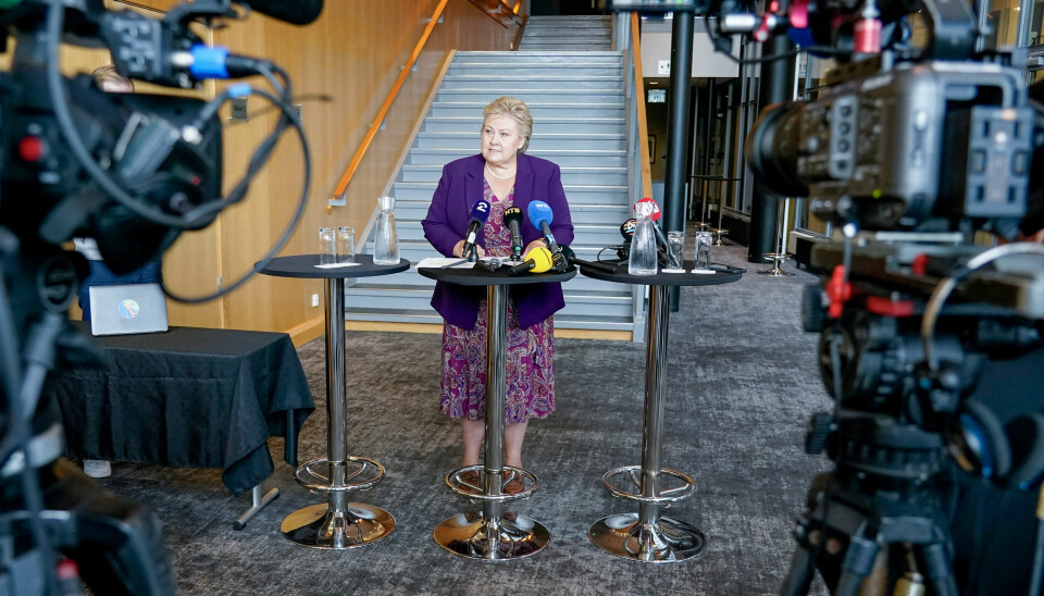 GIR SEG: Partileder Erna Solberg kaller inn til pressekonferanse.