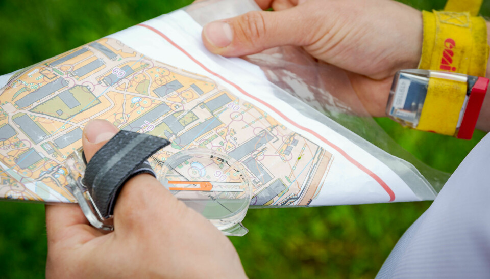 SÅRBART: Forstyrrelser av GPS gjør oss sårbare. Nkom ber nordmenn om å lære seg kart og kompass.
